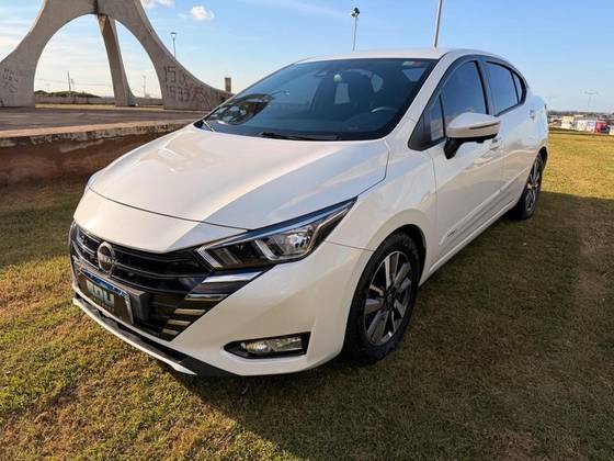 NISSAN VERSA 1.6 16V FLEX ADVANCE XTRONIC NISSAN VERSA 1.6 16V FLEX ADVANCE XTRONIC
